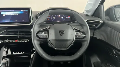 Peugeot 208 1.2 PureTech 100 Allure 5dr