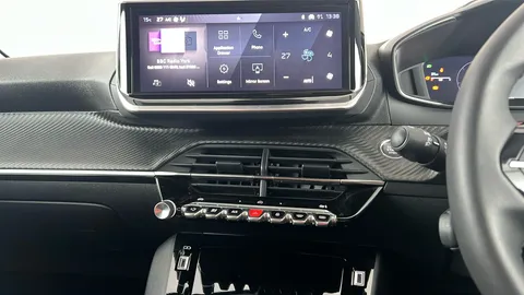 Peugeot 208 1.2 PureTech 100 Allure 5dr