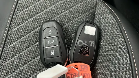 Peugeot 208 1.2 PureTech 100 Allure 5dr