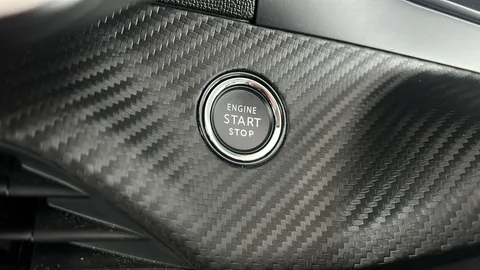 Peugeot 208 1.2 PureTech 100 Allure 5dr