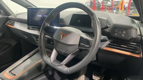 Cupra                     Born 150kW V1 58kWh Auto