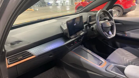 Cupra                     Born 150kW V1 58kWh Auto