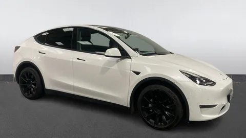 Tesla                     Model Y Long Range AWD 5dr Auto