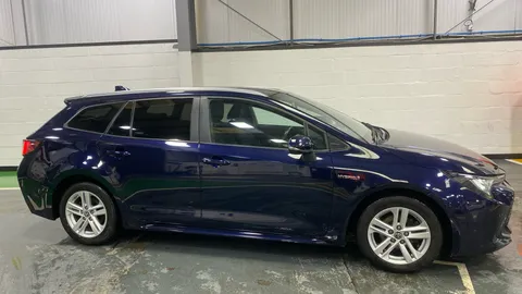 Toyota Corolla 1.8 VVT-i Hybrid Icon Tech CVT