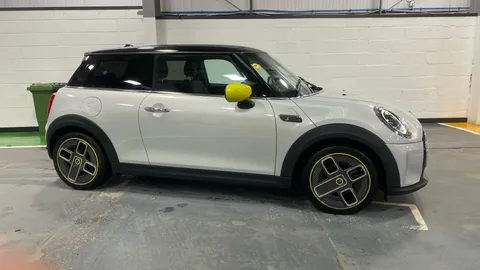 MINI HATCHBACK 135kW Cooper S Level 2 33kWh Auto