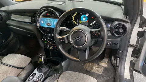 MINI HATCHBACK 135kW Cooper S Level 2 33kWh Auto
