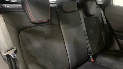 FORD PUMA 1.0 EcoBoost Hybrid mHEV ST DCT