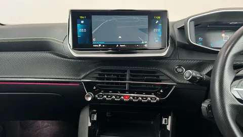 PEUGEOT 2008 100kW GT Premium 50kWh Auto