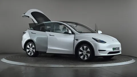 TESLA MODEL Y Long Range AWD Auto