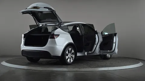 TESLA MODEL Y Long Range AWD Auto