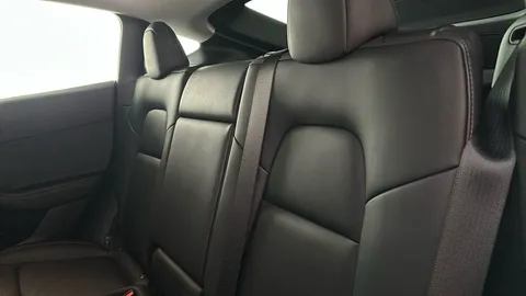 TESLA MODEL Y Long Range AWD Auto