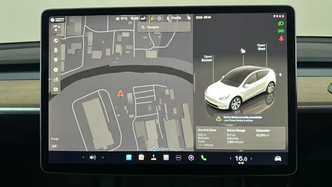 TESLA MODEL Y Long Range AWD Auto