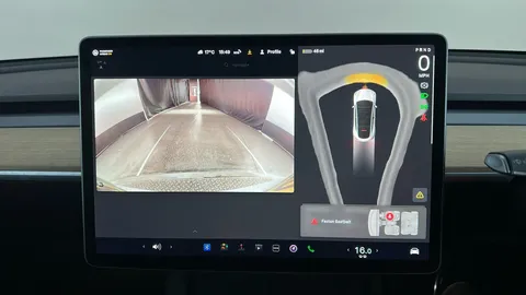 TESLA MODEL Y Long Range AWD Auto