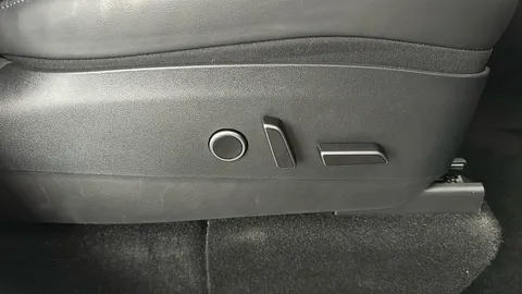 TESLA MODEL Y Long Range AWD Auto