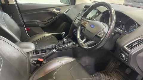 FORD FOCUS 1.0 EcoBoost 125 Titanium X