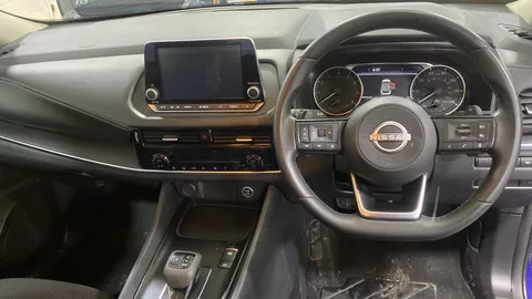 NISSAN QASHQAI 1.3 DiG-T MH 158 Acenta Premium Xtronic