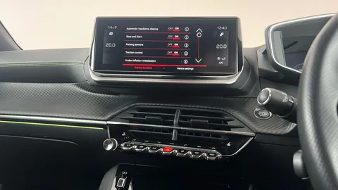 PEUGEOT 2008 1.2 PureTech 130 GT