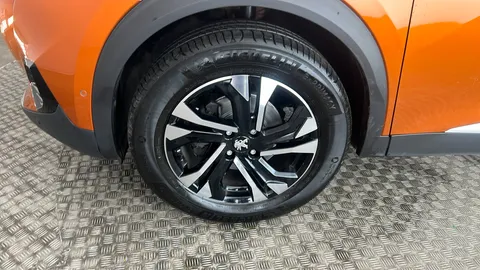 PEUGEOT 2008 1.2 PureTech 130 GT