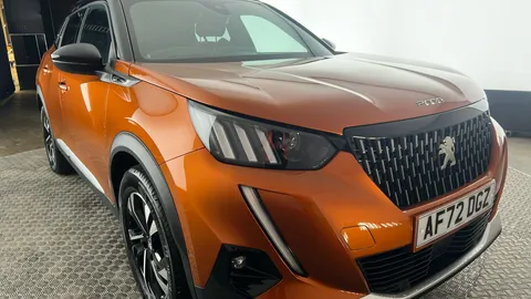 PEUGEOT 2008 1.2 PureTech 130 GT