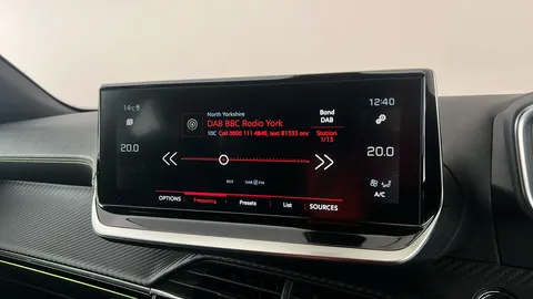 PEUGEOT 2008 1.2 PureTech 130 GT