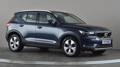 VOLVO XC40 1.5 T3 [163] Momentum