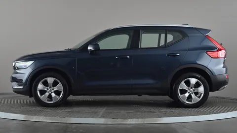 VOLVO XC40 1.5 T3 [163] Momentum