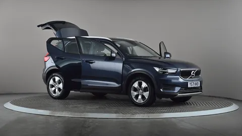 VOLVO XC40 1.5 T3 [163] Momentum