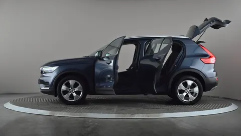 VOLVO XC40 1.5 T3 [163] Momentum
