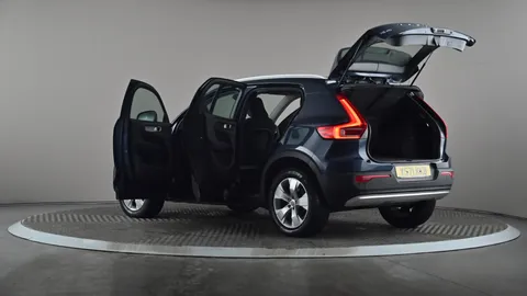 VOLVO XC40 1.5 T3 [163] Momentum