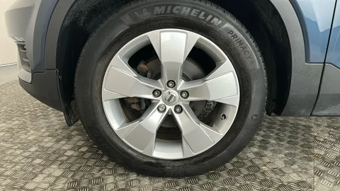 VOLVO XC40 1.5 T3 [163] Momentum