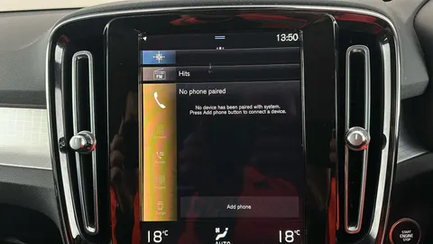 VOLVO XC40 1.5 T3 [163] Momentum