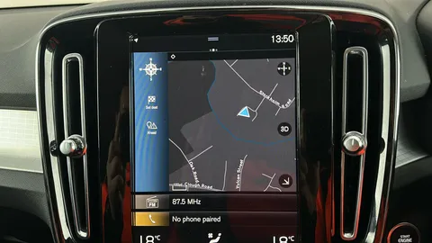 VOLVO XC40 1.5 T3 [163] Momentum