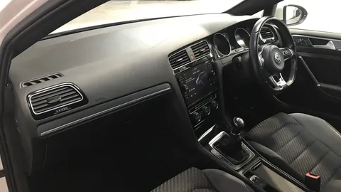 VOLKSWAGEN GOLF 1.5 TSI EVO 150 R-Line Edition