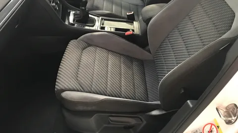 VOLKSWAGEN GOLF 1.5 TSI EVO 150 R-Line Edition