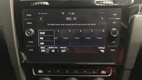 VOLKSWAGEN GOLF 1.5 TSI EVO 150 R-Line Edition