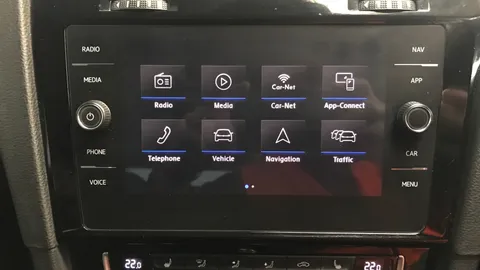 VOLKSWAGEN GOLF 1.5 TSI EVO 150 R-Line Edition