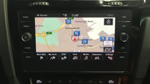 VOLKSWAGEN GOLF 1.5 TSI EVO 150 R-Line Edition