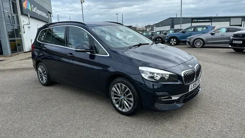 BMW 2 SERIES 220i Luxury DCT