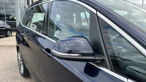 BMW 2 SERIES 220i Luxury DCT