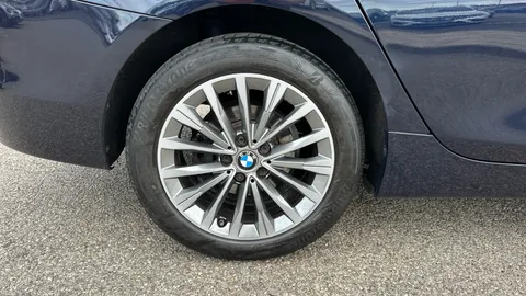 BMW 2 SERIES 220i Luxury DCT