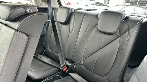 BMW 2 SERIES 220i Luxury DCT