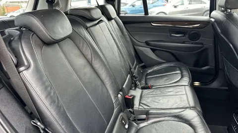 BMW 2 SERIES 220i Luxury DCT