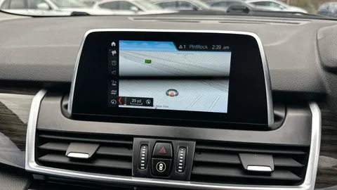 BMW 2 SERIES 220i Luxury DCT