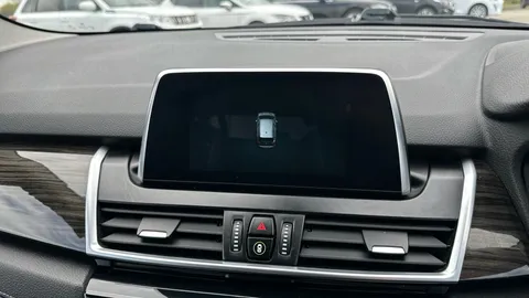 BMW 2 SERIES 220i Luxury DCT