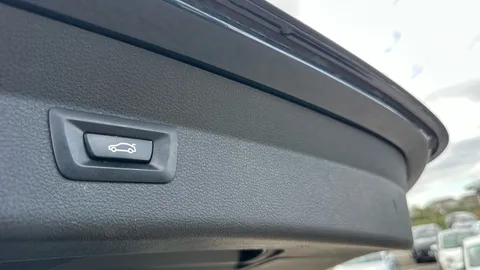 BMW 2 SERIES 220i Luxury DCT