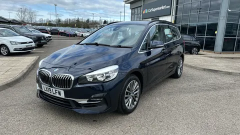 BMW 2 SERIES 220i Luxury DCT