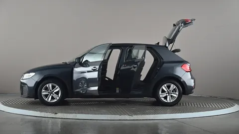 AUDI A1 30 TFSI 110 Technik S Tronic