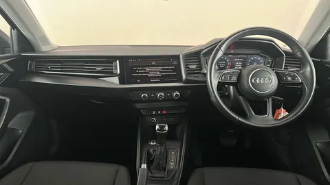 AUDI A1 30 TFSI 110 Technik S Tronic