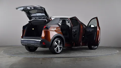 PEUGEOT 3008 1.5 BlueHDi Allure