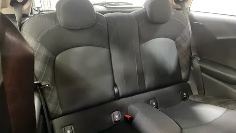 MINI HATCHBACK 1.5 Cooper II